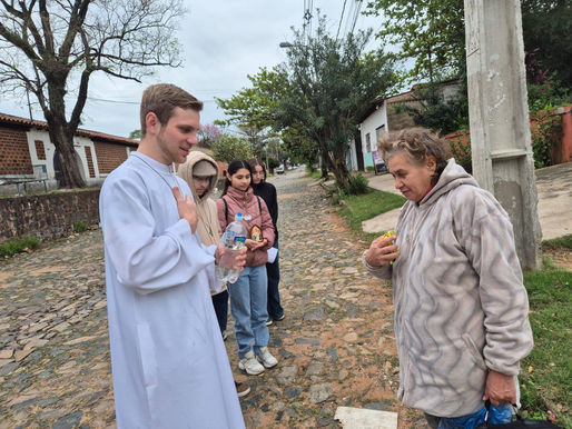 La Iglesia en las Calles: Misioneros de la Esperanza Sacudieron Asunción