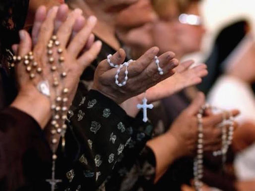 El Arma que el Diablo Teme: El Rosario que Cambia Almas y Silencia Tormentas