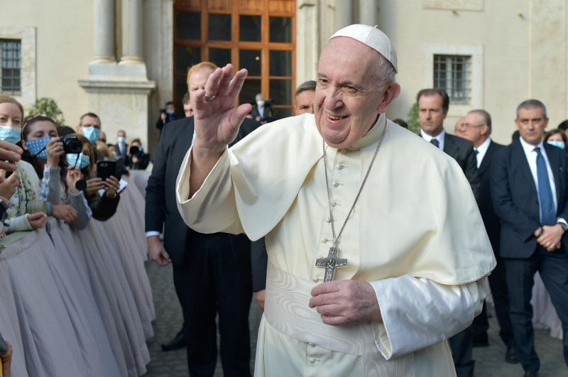 LAS FRASES QUE SIGUEN VIVAS: EL LEGADO INVISIBLE DE FRANCISCO QUE PUEDE CAMBIAR TU VIDA HOY