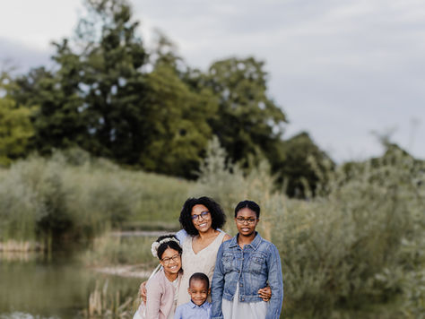 Familienbilder in Landshut-Landshut Fotograf- Familienfotos in der Natur in Landshut- Romana Jovanovic