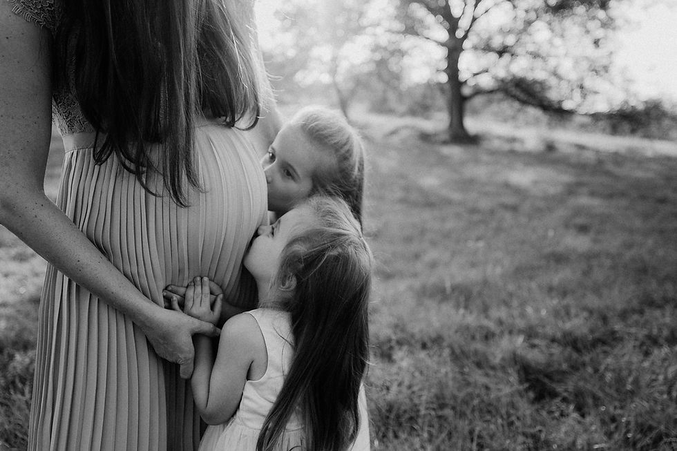 schwangere babybauchshooting schwangerschaftsshooting landshut romana jovanovnic babybauchfotograf babybauchshooting
