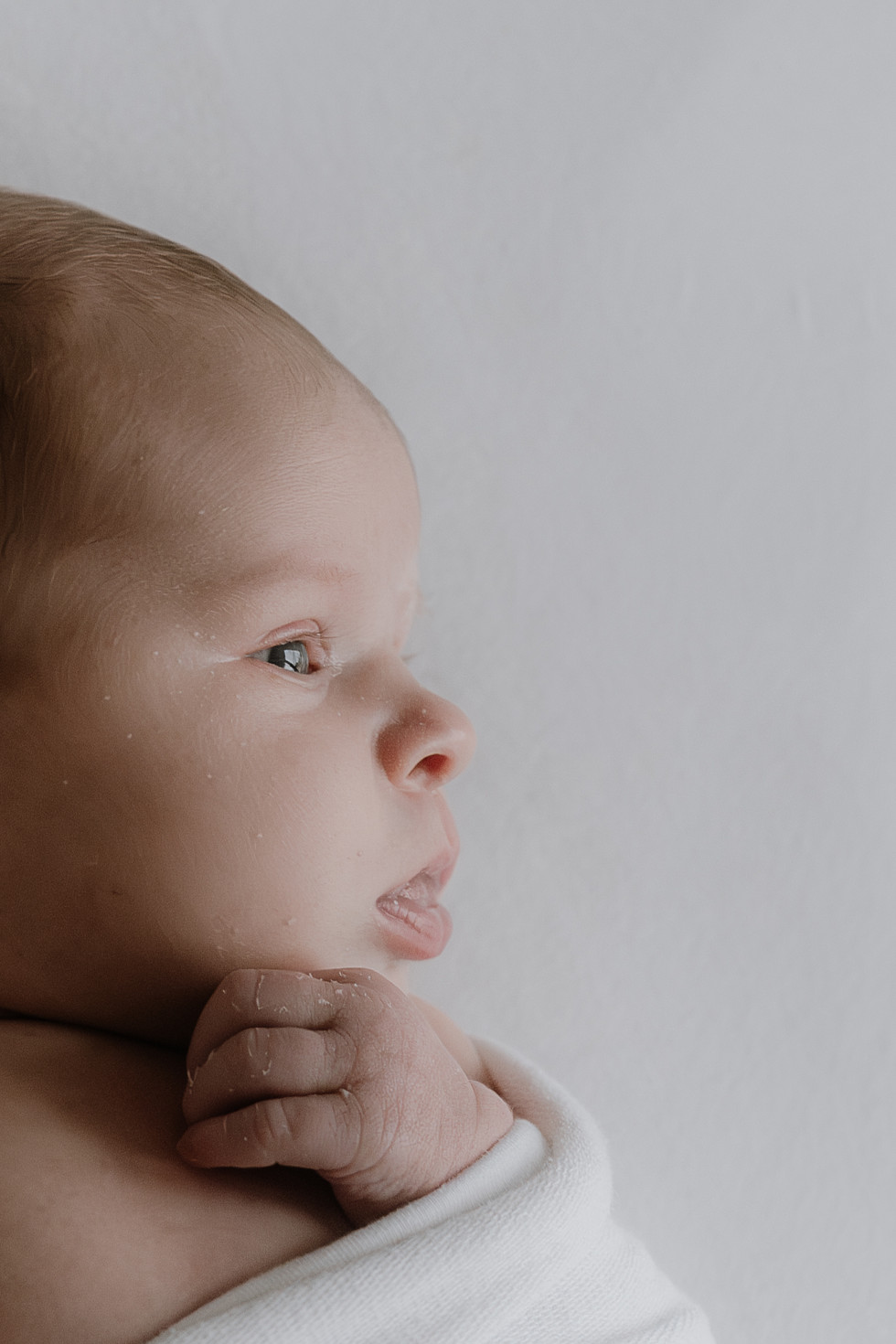 Romana Jovanovic- Newbornfotos Landshut- Newbornfotograf Landshut- Newbornbilder Landshut- Babyfotograf Landshut- Neugeborenenenbilder Landshut-