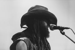 52991327_2764773553563357_89854034124052