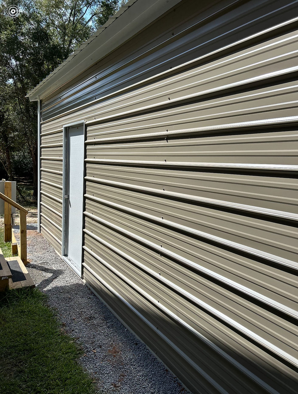 20x20x9 Garage Side View