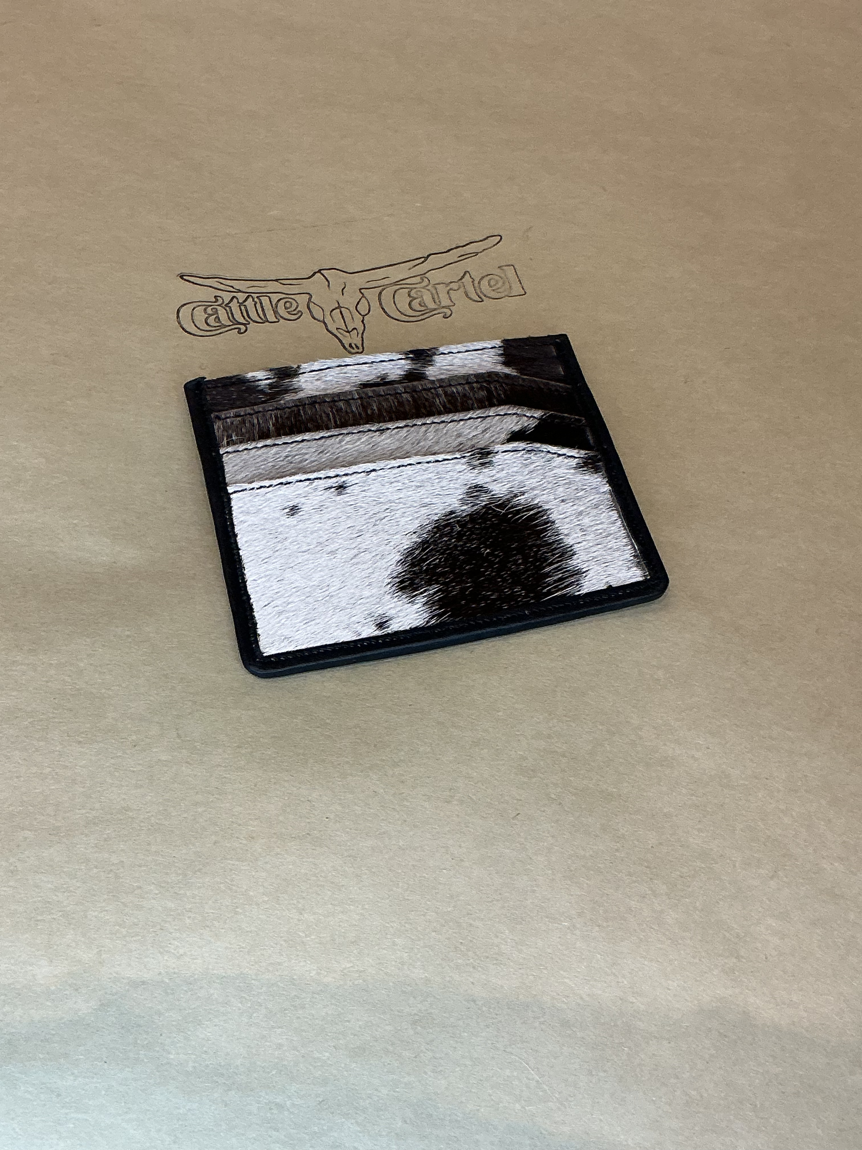 	Slim Cowhide Card Wallet (5-Card) 