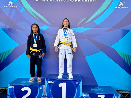 Stephanie Balista conquista o ouro no Vitória Open com mais uma vitória por finalização