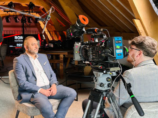 Swindon live streaming  company solo16 - content creation wiltshire