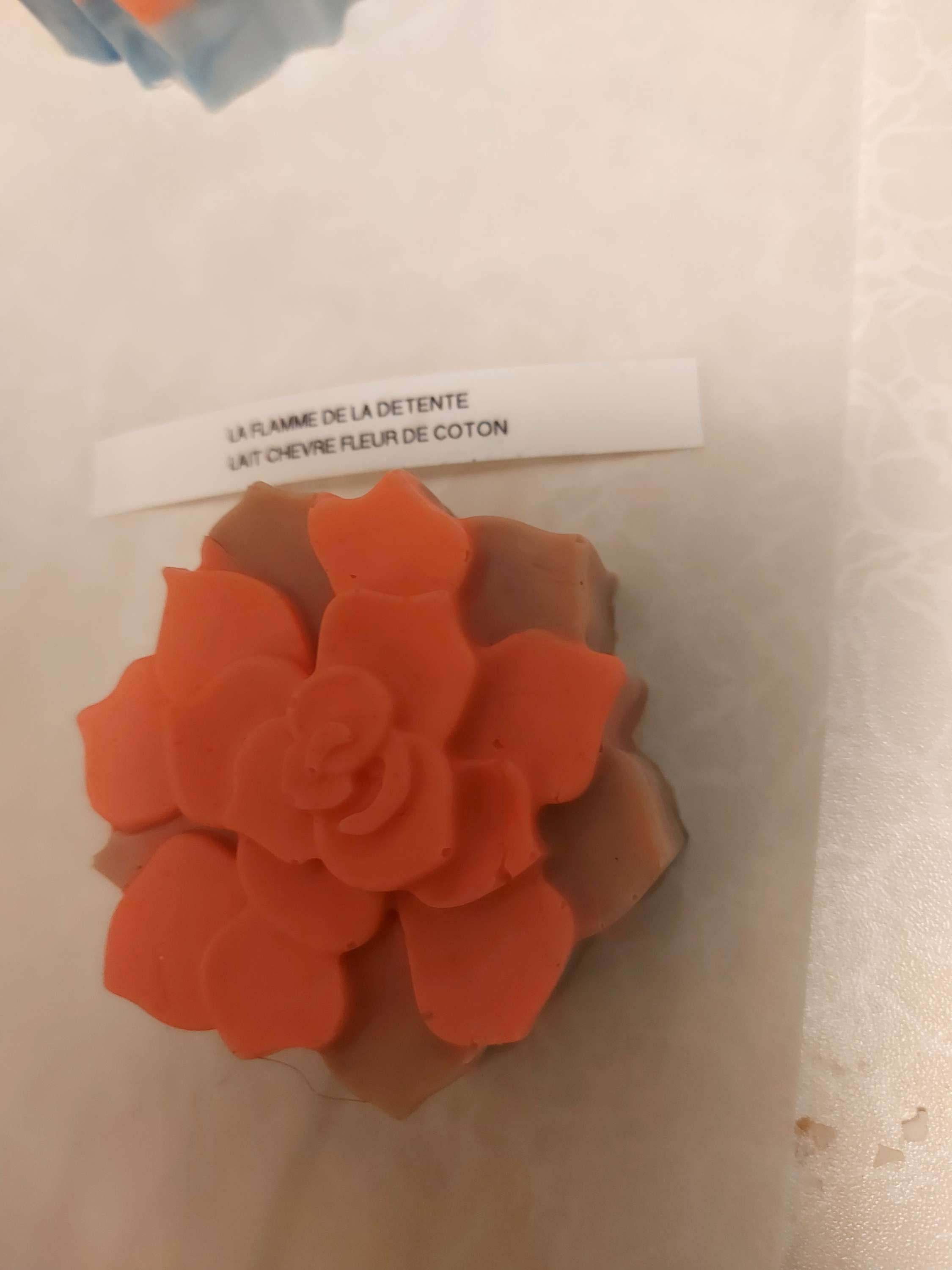 Lait chevre parfum violette 