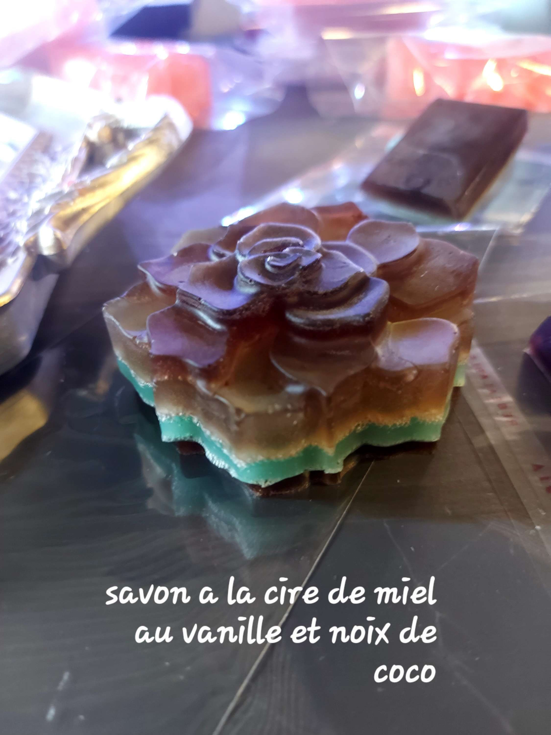 Savon au miel au parfum noix de coco et vanille 