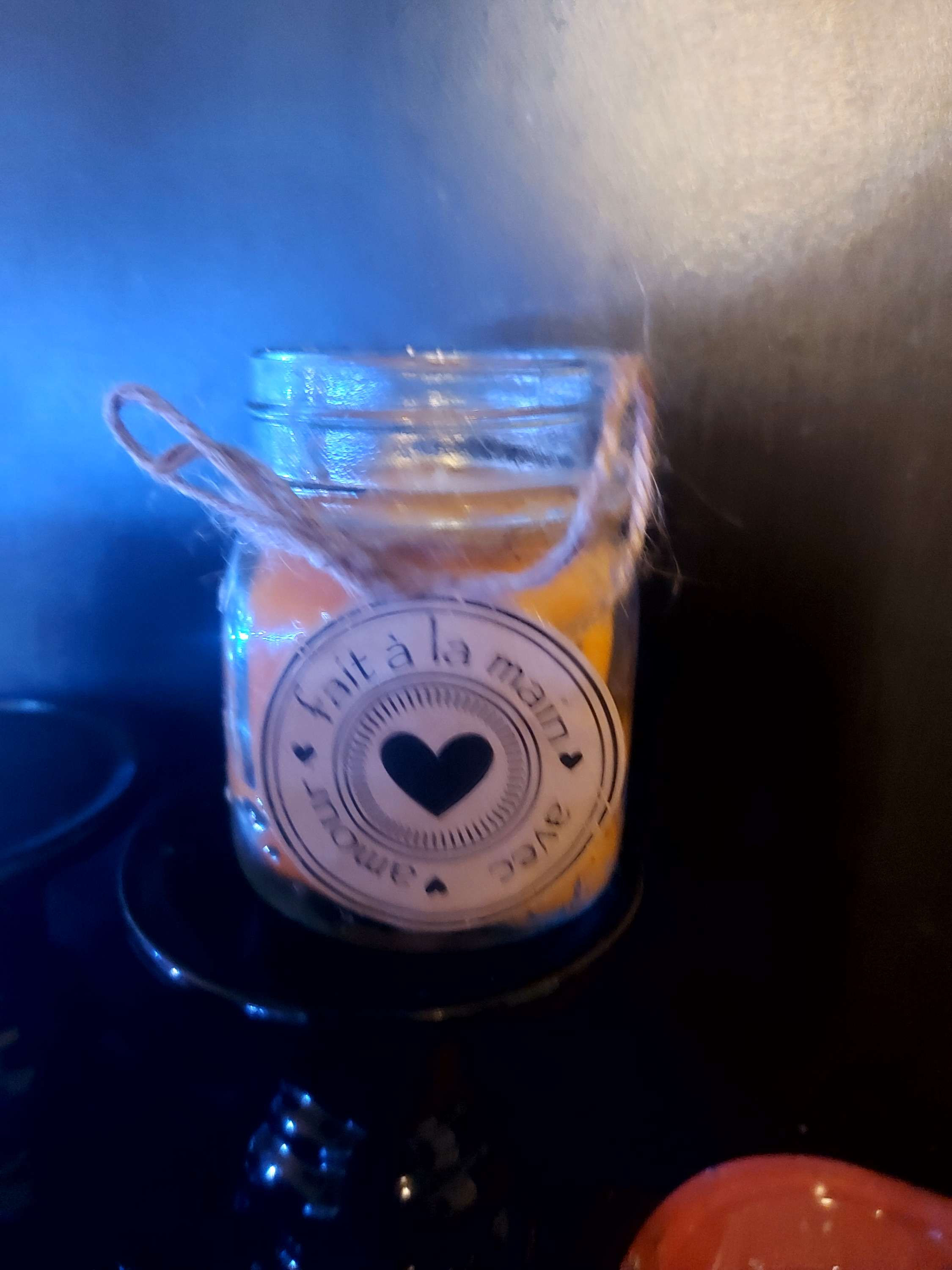 Bougie eucalyptus et menthe au couleur oranger 