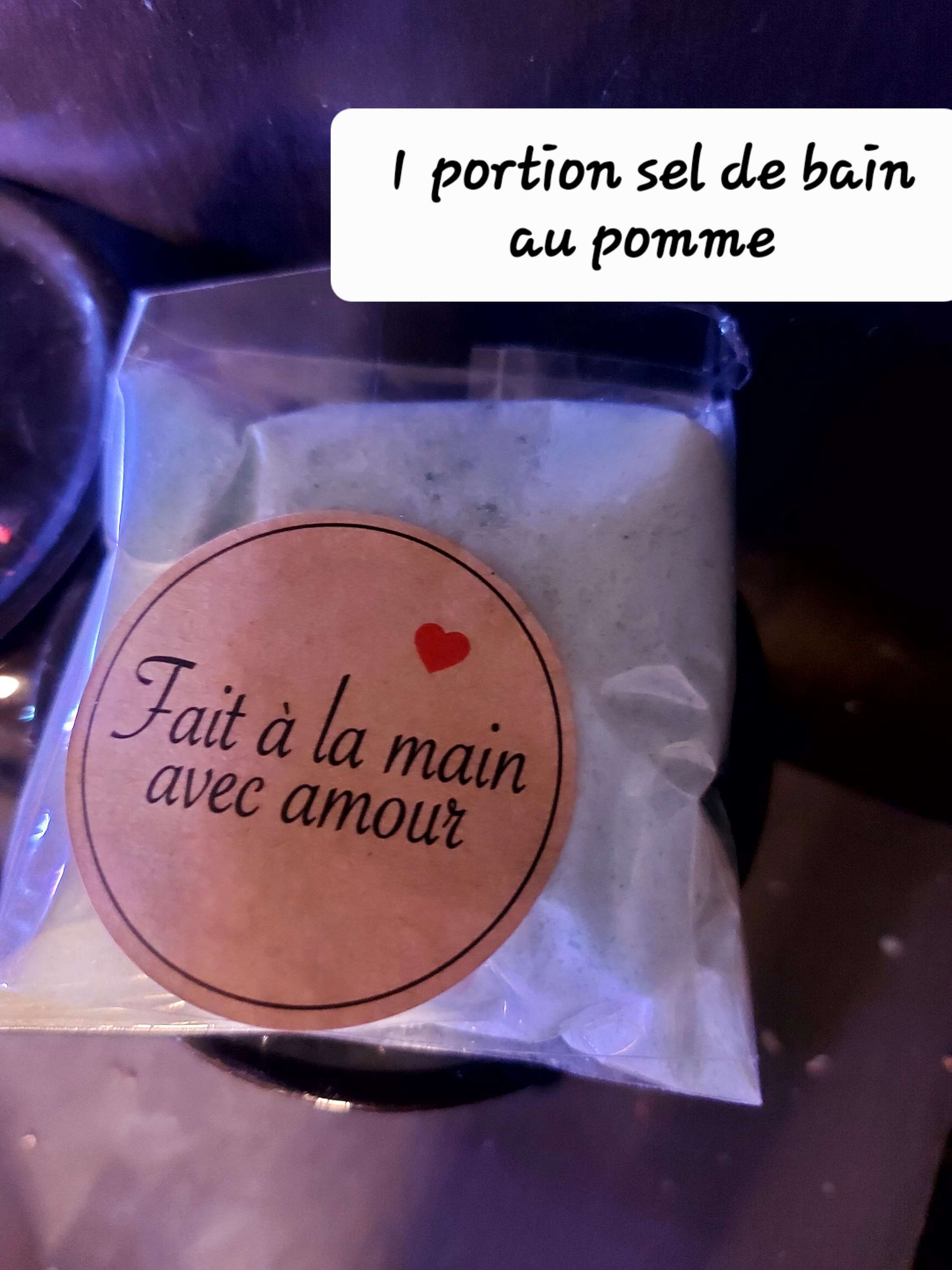 1 portion sel de bain au pomme