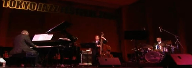 Hank Jones n George Mraz.jpg