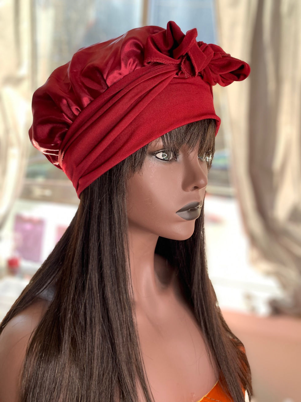 Thumbnail: Satin scarf Bonnets