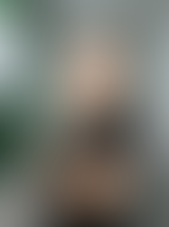 VIKTORIA ZEM - Aesthetician