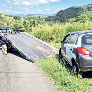 Municipio de San Lorenzo notifica sobre remoción y disposición de vehículos abandonados.