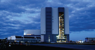 NASA’s giant rocket completes slow roll toward Artemis II moon voyage