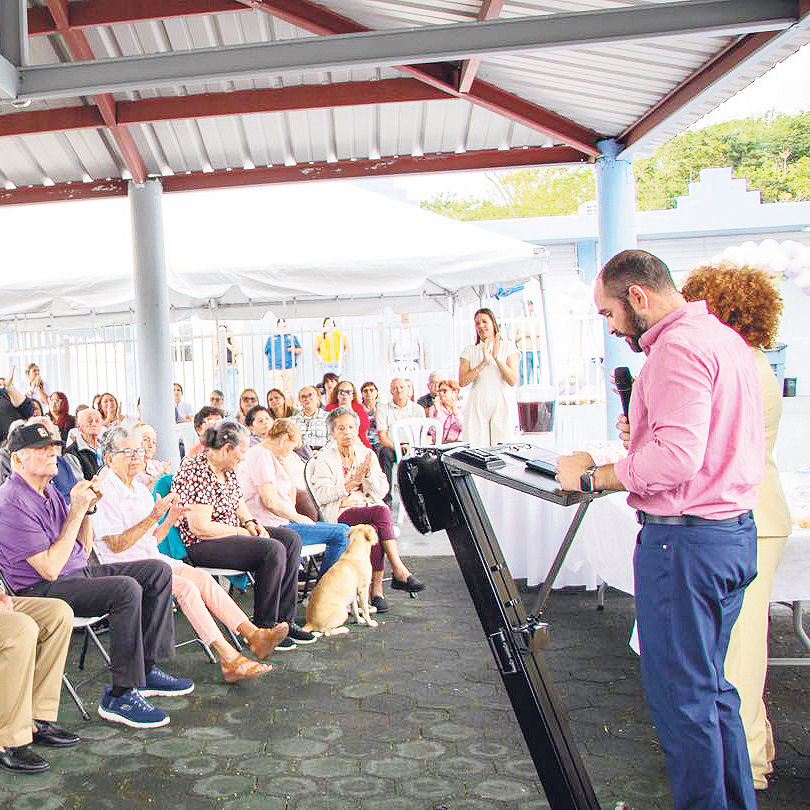 Delvis J. Pagán Clavijo aseguró que uno de los puntos importantes y programáticos de su gestión como alcalde lo son los adultos mayores en Cidra, por quienes continúa tomando acciones e iniciativas que mejoren su calidad de vida.