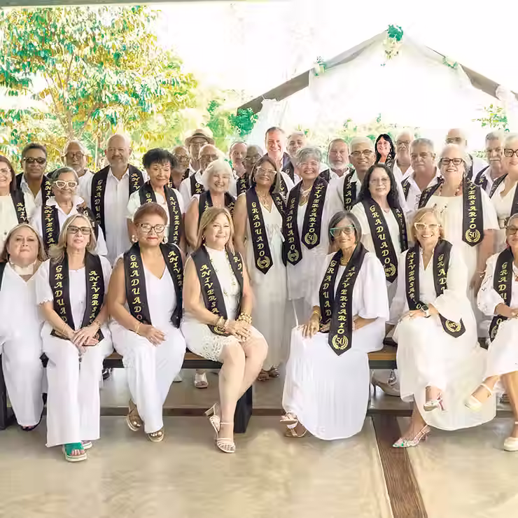 Clase Graduada de 1976 de Escuela Superior de Gurabo celebra 50 años de recuerdos, amistad y gratitud
