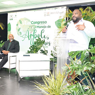 Reafirman en Caguas valor manejo deárboles urbanos como resiliencia climática en Congreso sobre Manejo Árboles Urbanos.