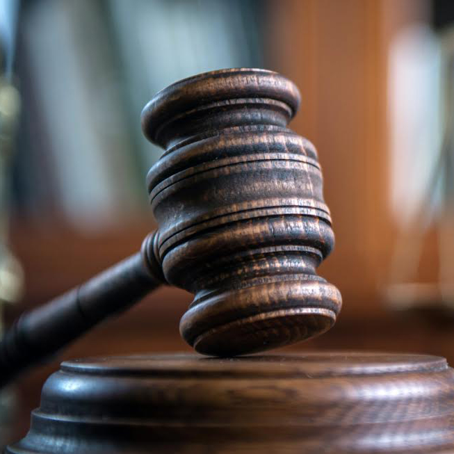 Appeals court rules against media over access to La Fortaleza press conferences.