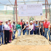 Inicia proyecto de rehabilitación y mejoras al Parque de Pelota del Barrio Antón Ruiz en Humacao.