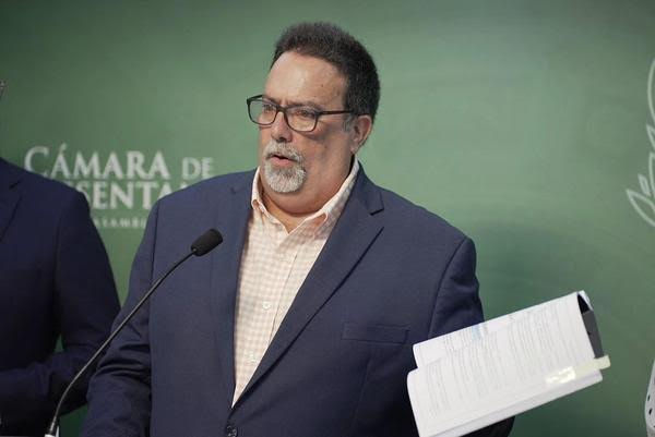 Puerto Rican Independence Party Rep. Denis Márquez Lebrón