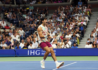The advantages of attacking the net in tennis