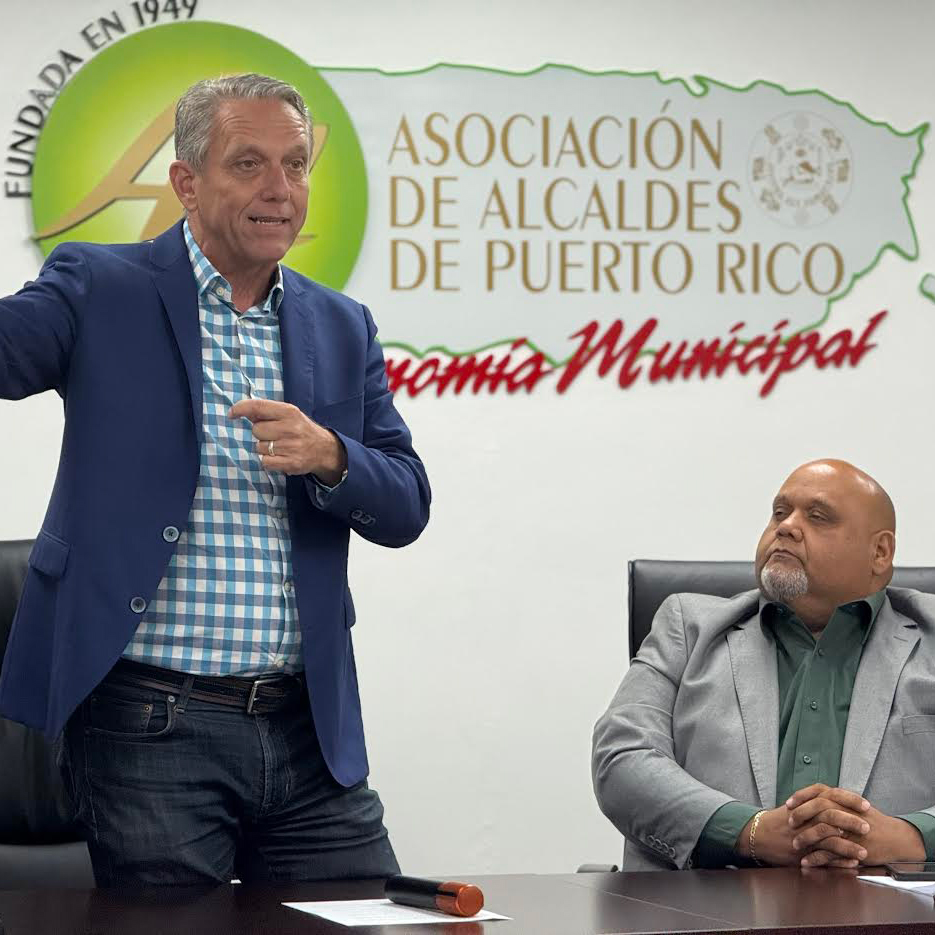 Coamo mayor opposes connecting housing development to water 