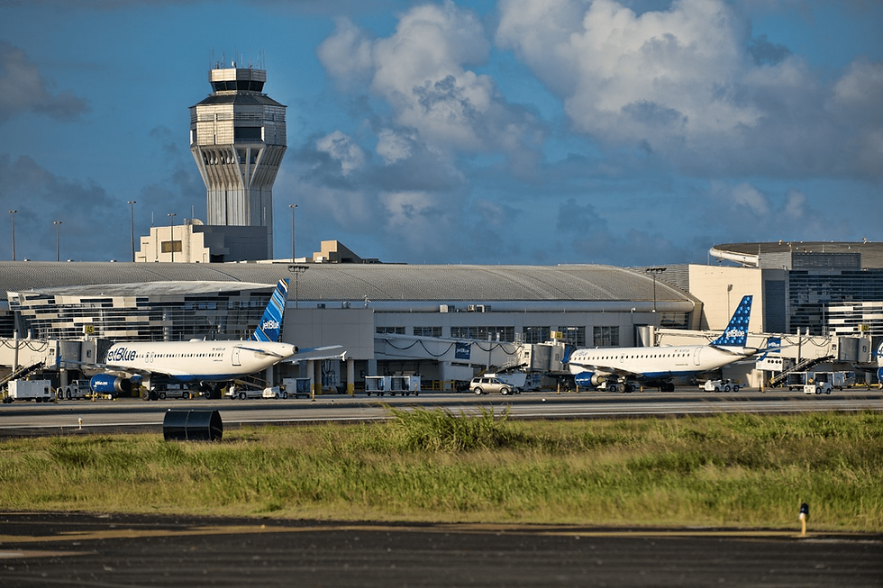 A total of 28 flights, both arrivals and departures to and from Luiz Muñoz Marín International Airport in Carolina, were cancelled on Sunday due to weather conditions in the mainland U.S., with a combined estimated 3,948 passengers affected.
