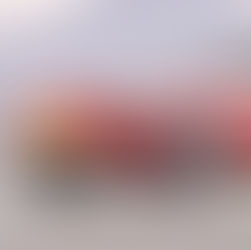 El modelo Toyota C-HR 2026 aporta un toque deportivo y elegante al SUV eléctrico compacto.