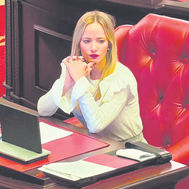 Senator urges criminal liability against public officials who ignore legal mandates