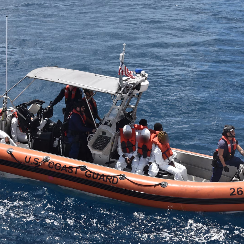 Coast Guard repatriates 60 migrants after Mona Passage interdiction.
