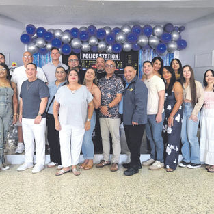 Honor, Valor y Compromiso: Juncos reconoce a sus héroes de azul