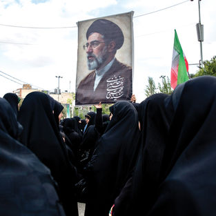 Iran threatens to renew strikes against US amid push for diplomatic deal.