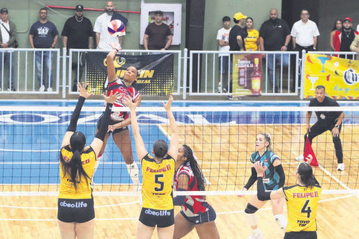 Criollas punish Pinkin in 5th set for road win