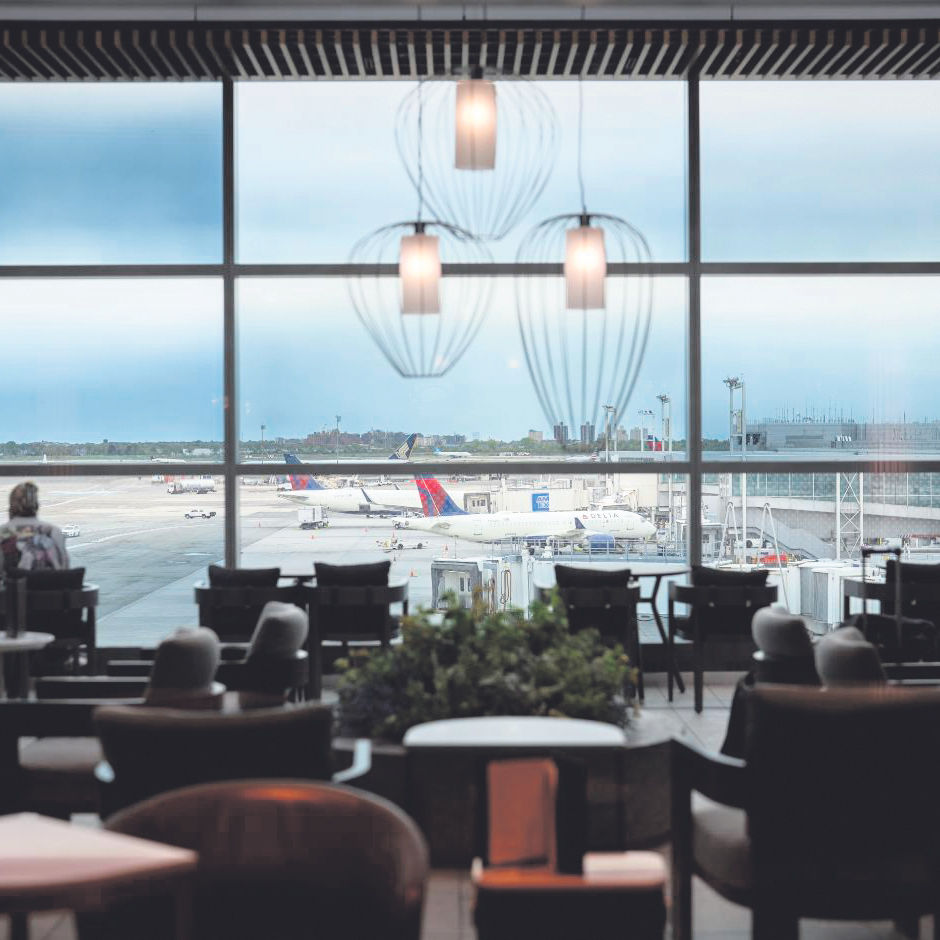 How Delta steered around airline industry chaos.