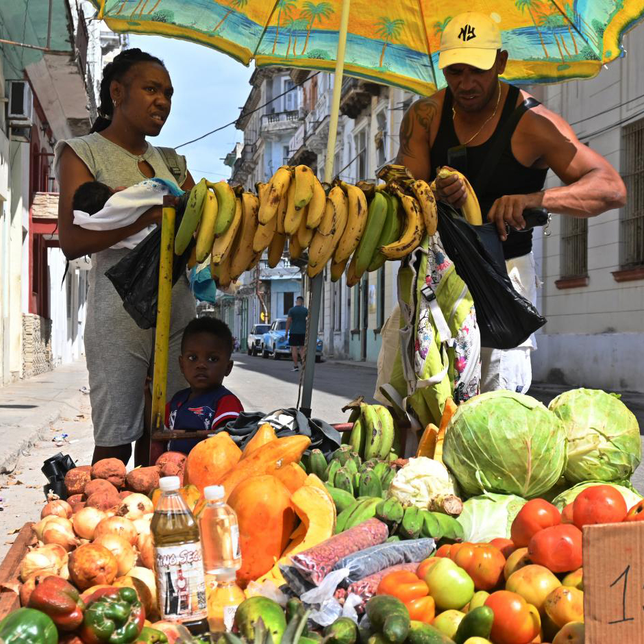 US to allow Russian oil tanker to reach Cuba, breaking blockade.