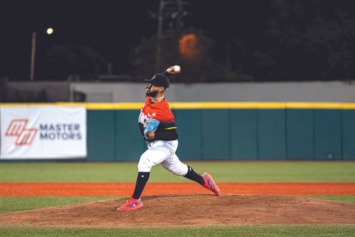 Salgado shines as Ponce stays alive in winter league finals