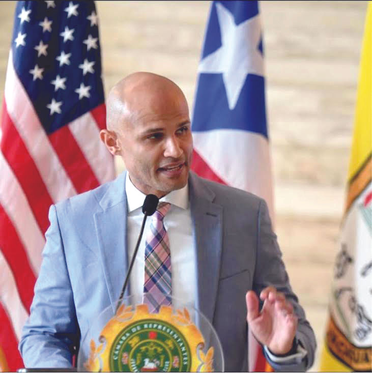 Legislator calls for probe into gov’t pay‑scale plan amid worker complaints