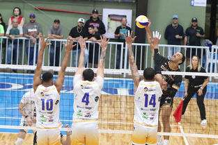 Corozal defends home court, ties B semifinals against Yauco