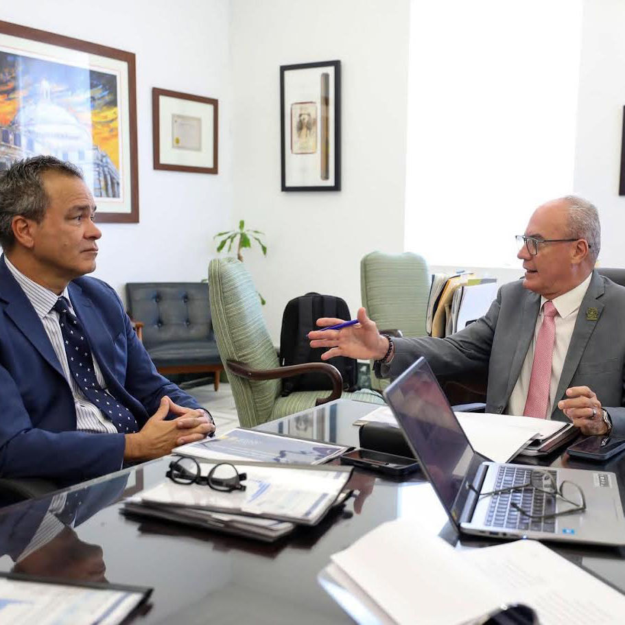 Rep. Víctor Parés Otero, right, seen here meeting with Puerto Rico Energy Bureau Chairman Edison Avilés Deliz earlier this month, said the Legislature is reviewing amendments to Regulation 8815, the rule that governs energy procurement, to allow the Energy Bureau to directly adjudicate contracts for the 800 megawatts of temporary generation the system urgently needs. (Facebook via Víctor L. Parés Otero)