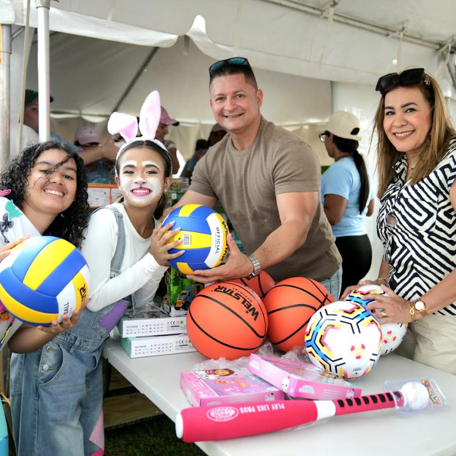 Nearly 1,000 children turn out for Easter event in San Sebastián.