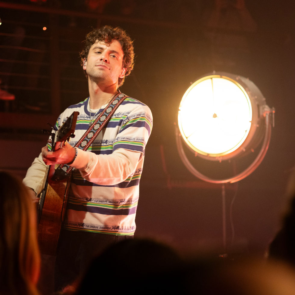 241117_LeahDowning_MarkAmbor_16-2