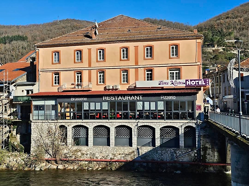 Hotel_Ariège_TerraNostra_LeBellevue_Restaurant_Tarascon-sur-Ariège.png