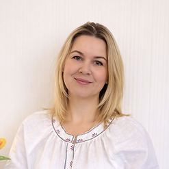 Oksana Eckert Verantwortliche Ridne Slovo Ukrainische Schule für KinderThun_edited.png