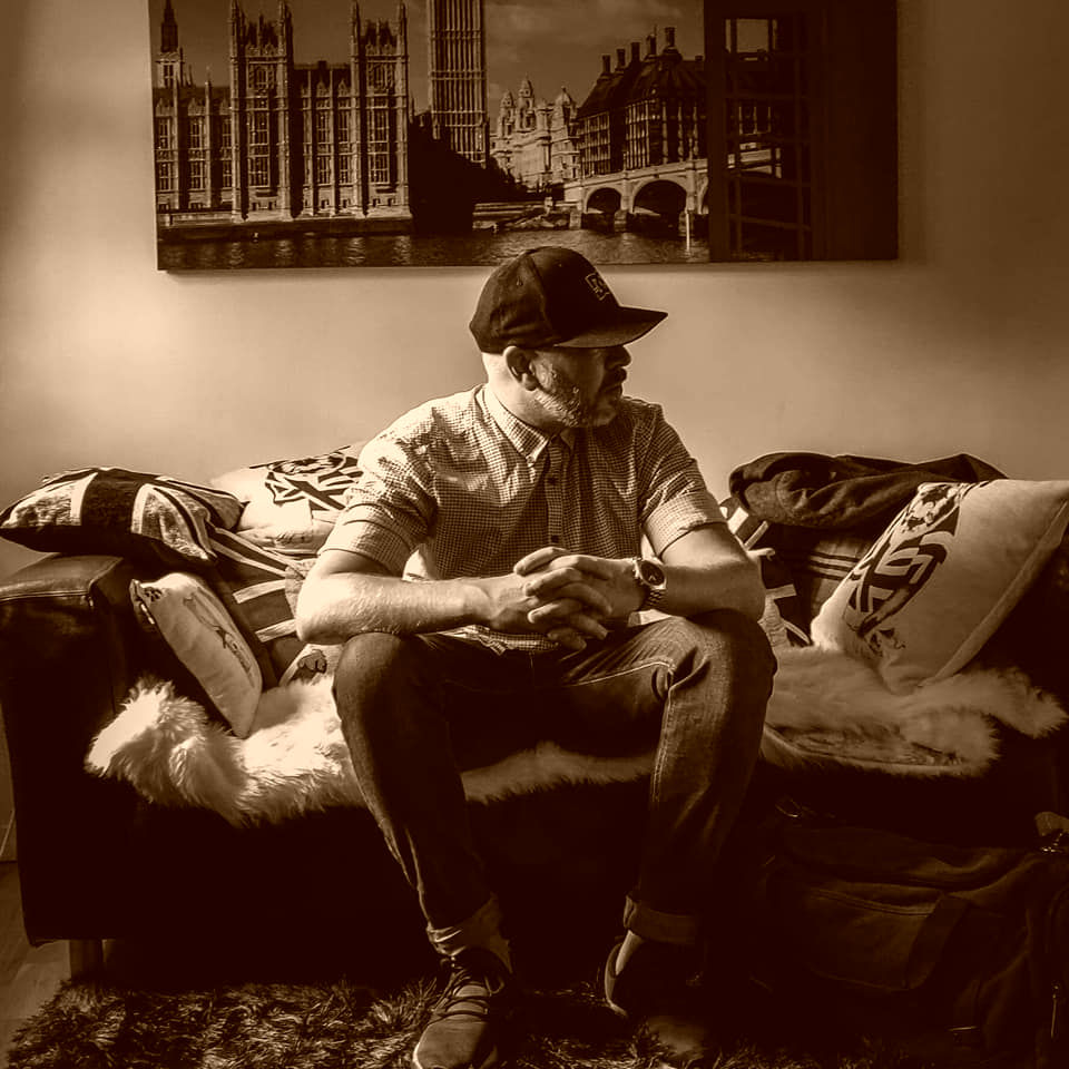 Live Music Sundays - Gaz Keeton