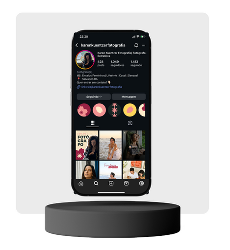 Aplicação da identidade visual da Karen Kuentzer Fotografia em interface de redes sociais