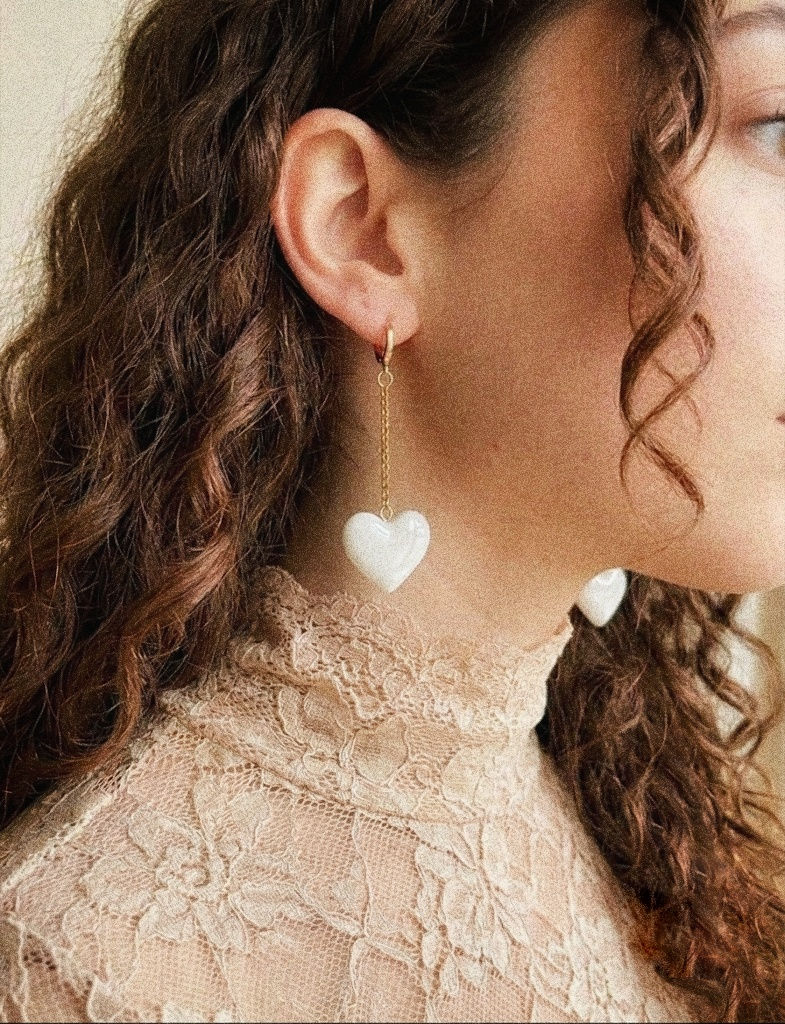 Thumbnail: Heart in Motion Danglers