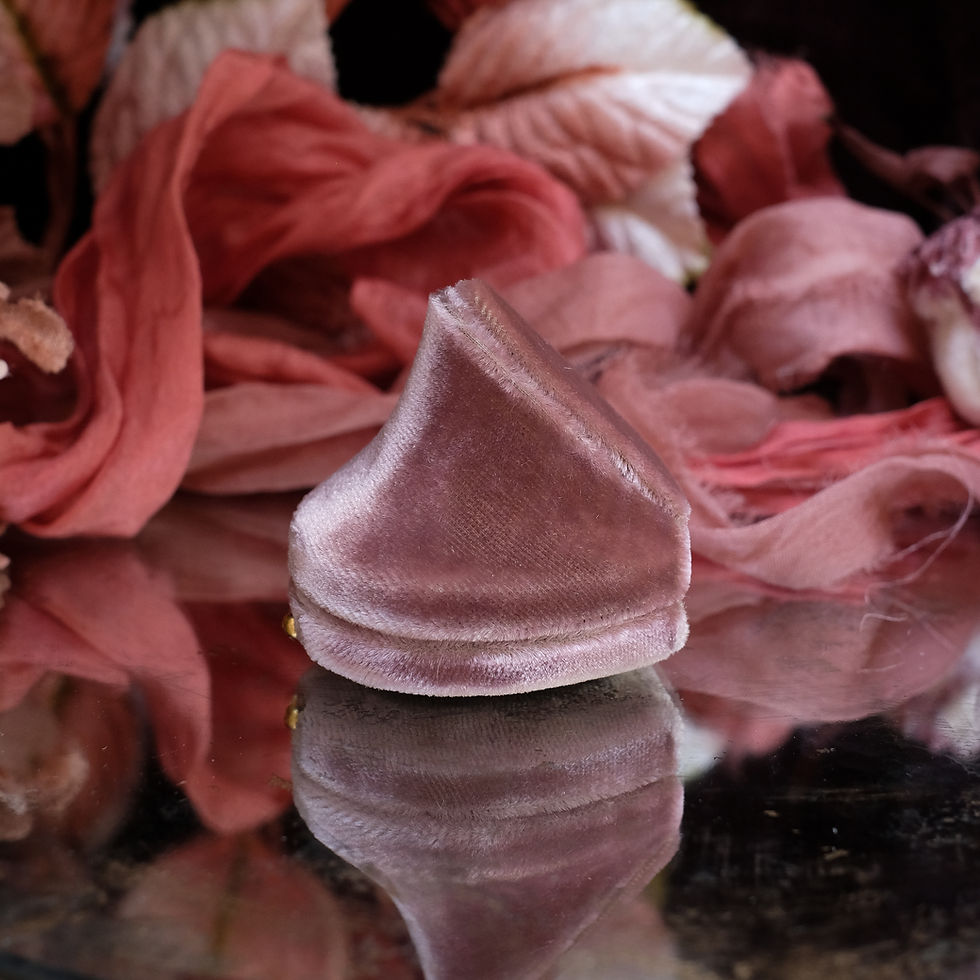 Thumbnail: Tea Rose Velvet & Ice Green Silk | Horseshoe Ring Box
