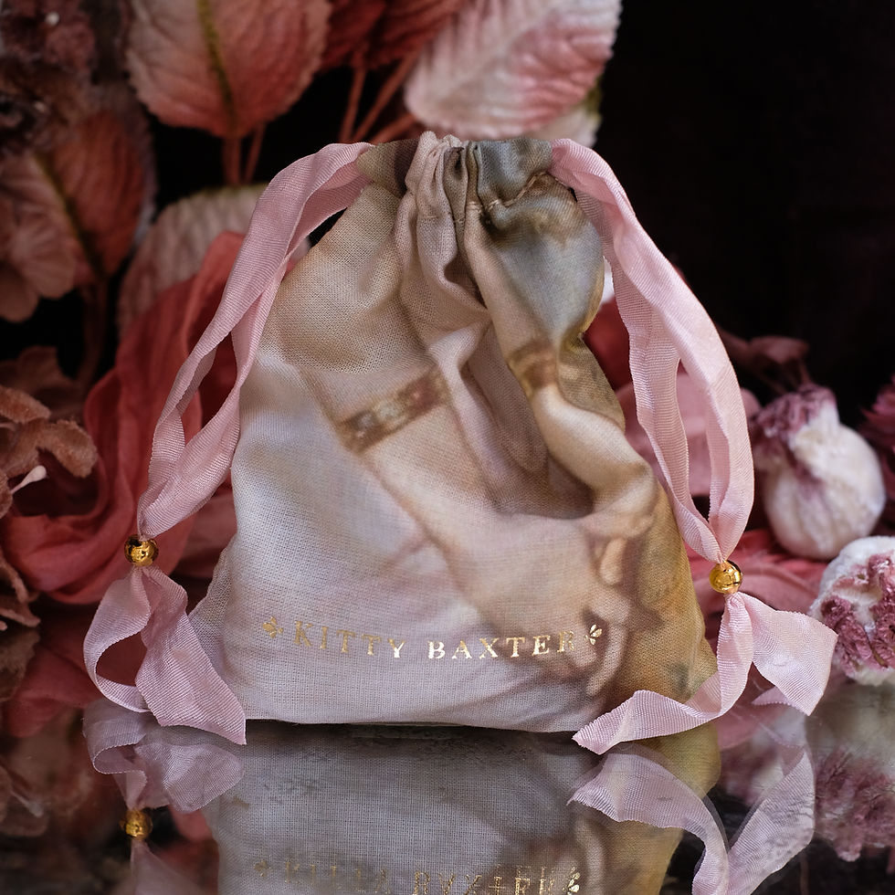 Thumbnail: Tea Rose Velvet & Ice Green Silk | Horseshoe Ring Box